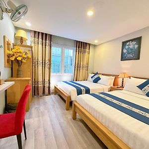 Luan Vu Hotel - Bui Vien Walking Street